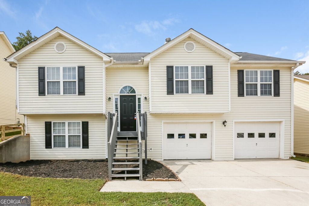 215 Ashland Manor Drive, Lawrenceville, GA 30045