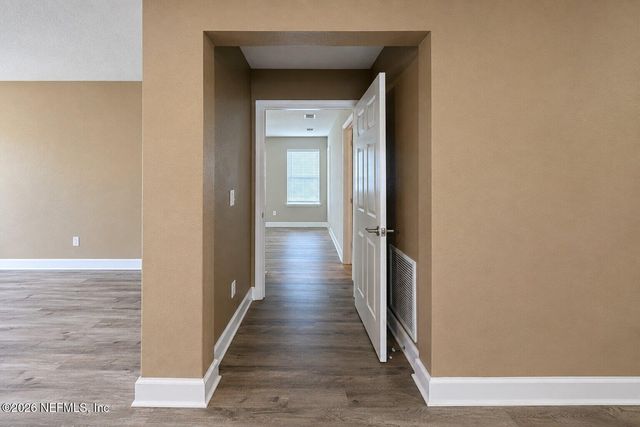 1380 OTTAWA Avenue, Jacksonville, FL 32210