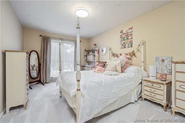 11901 Columbus Parkway, Sellersburg, IN 47172