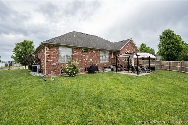 11901 Columbus Parkway, Sellersburg, IN 47172