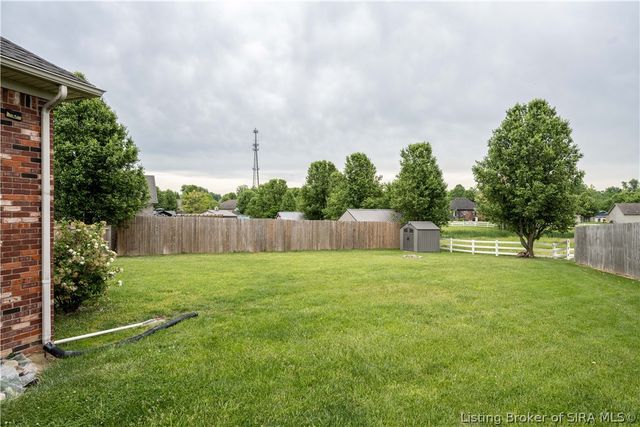 11901 Columbus Parkway, Sellersburg, IN 47172