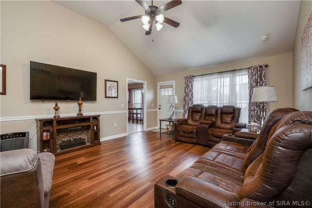11901 Columbus Parkway, Sellersburg, IN 47172