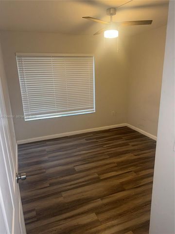 3183 Coral Lake Dr 3183, Coral Springs, FL 33065