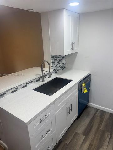 3183 Coral Lake Dr 3183, Coral Springs, FL 33065