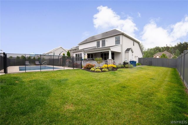 132 Boxelder Lane, Amherst, NY 14228