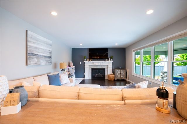 132 Boxelder Lane, Amherst, NY 14228