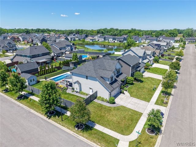 132 Boxelder Lane, Amherst, NY 14228
