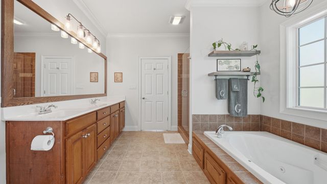 1782 Sterling Point NW, Cleveland, TN 37312