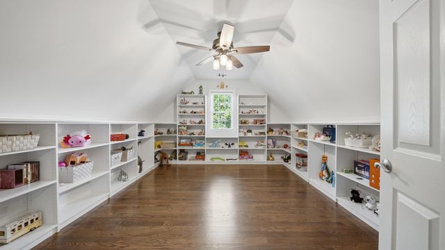 1782 Sterling Point NW, Cleveland, TN 37312