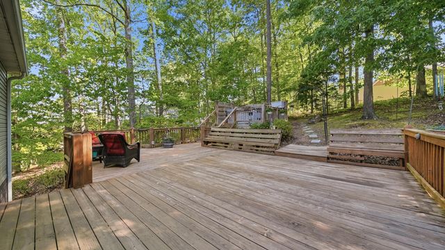 1782 Sterling Point NW, Cleveland, TN 37312