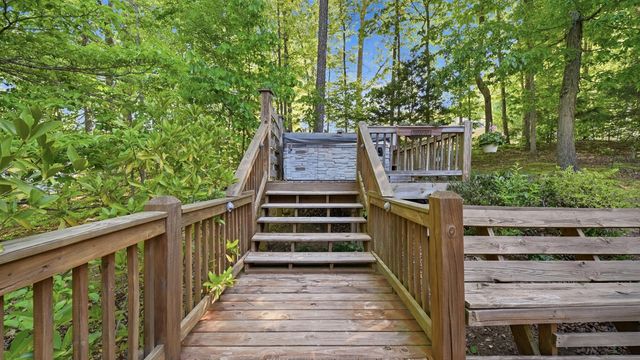 1782 Sterling Point NW, Cleveland, TN 37312