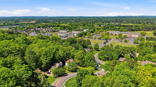 1782 Sterling Point NW, Cleveland, TN 37312