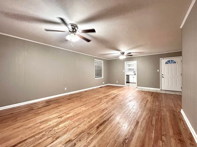 704 FOREST Lane, Benton, AR 72019