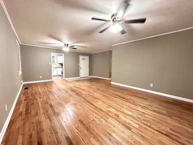 704 FOREST Lane, Benton, AR 72019