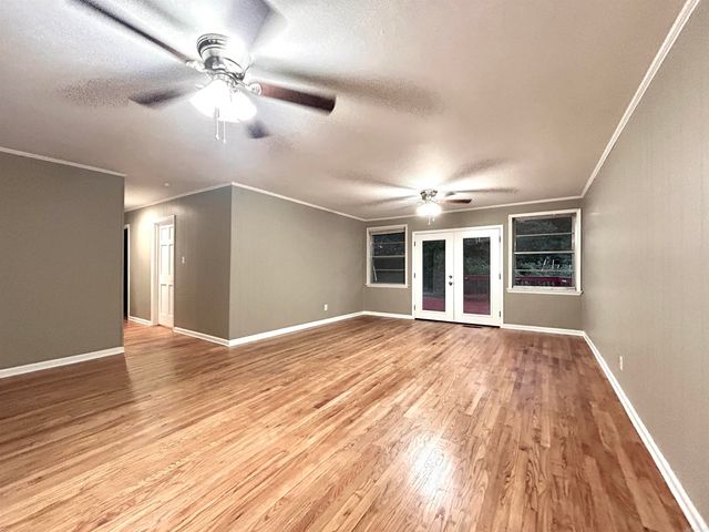704 FOREST Lane, Benton, AR 72019