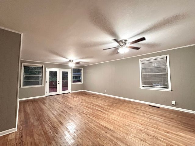 704 FOREST Lane, Benton, AR 72019