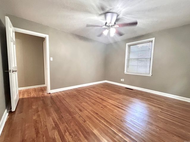 704 FOREST Lane, Benton, AR 72019