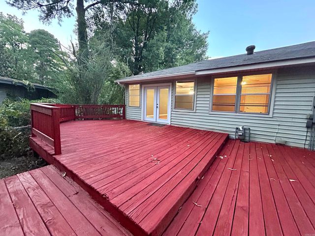 704 FOREST Lane, Benton, AR 72019