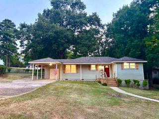 704 FOREST Lane, Benton, AR 72019