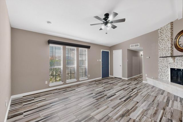 5613 Powers Street, The Colony, TX 75056