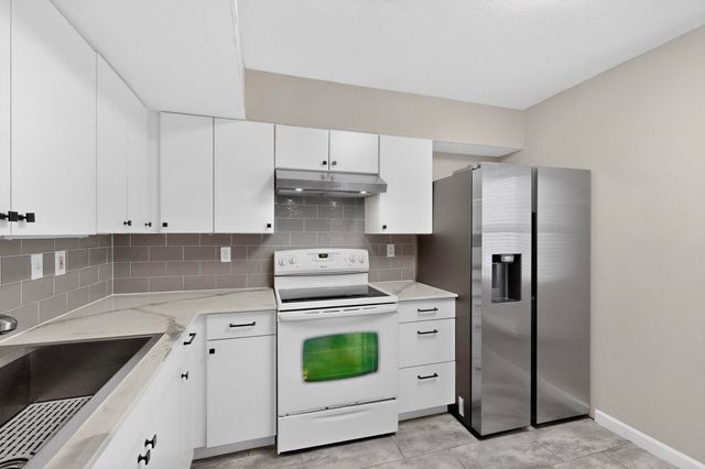 5613 Powers Street, The Colony, TX 75056