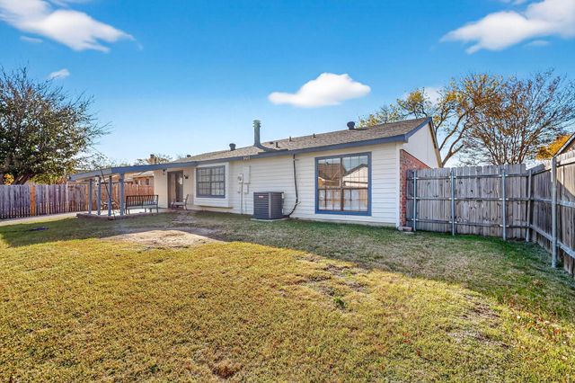 5613 Powers Street, The Colony, TX 75056