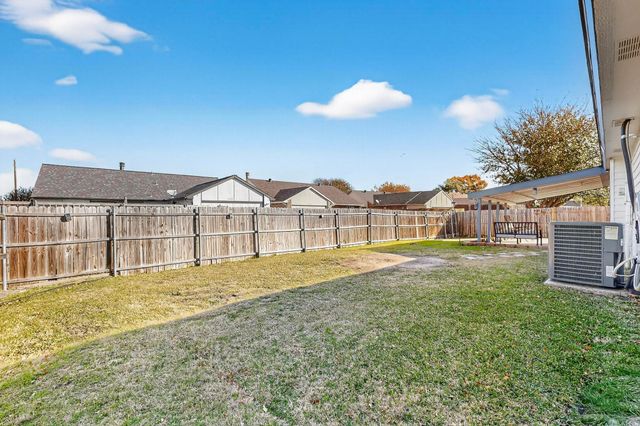 5613 Powers Street, The Colony, TX 75056