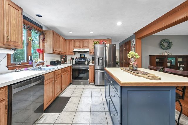 110 Ring Rd, Kingston, MA 02364