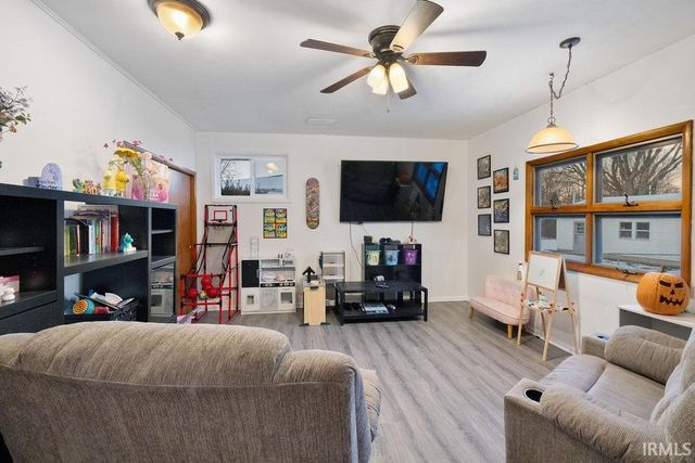 3021 MAYFAIR Drive, Kokomo, IN 46902