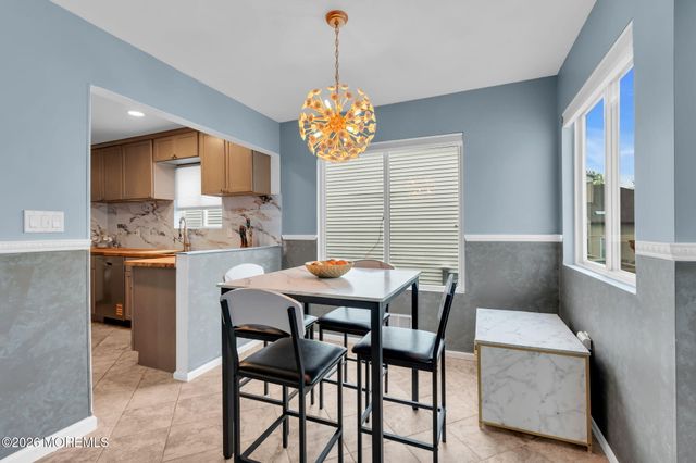 81 Ortley Court, Matawan, NJ 07747