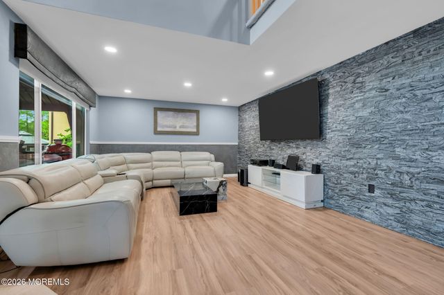 81 Ortley Court, Matawan, NJ 07747