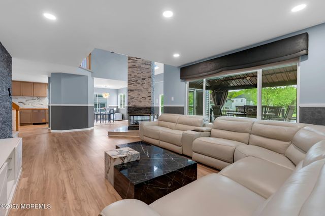 81 Ortley Court, Matawan, NJ 07747