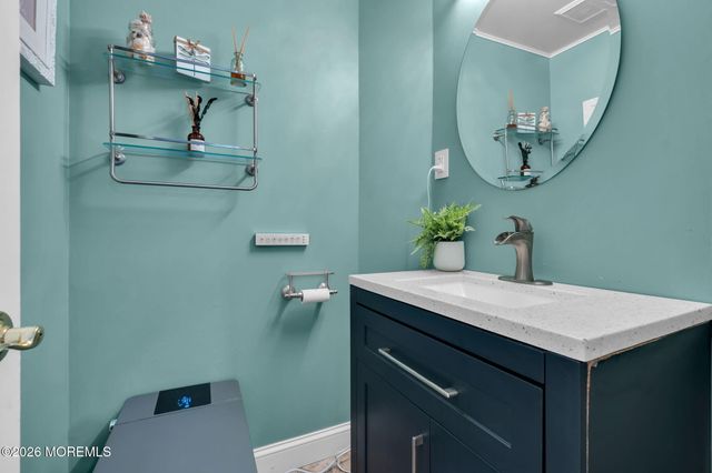 81 Ortley Court, Matawan, NJ 07747