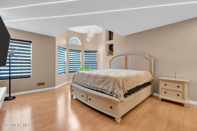 81 Ortley Court, Matawan, NJ 07747