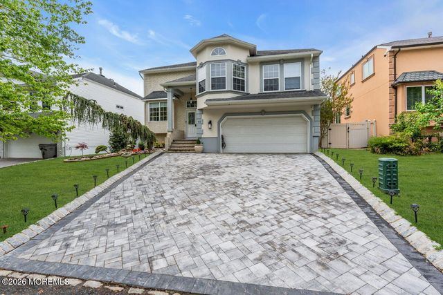 81 Ortley Court, Matawan, NJ 07747