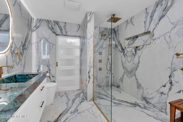 81 Ortley Court, Matawan, NJ 07747
