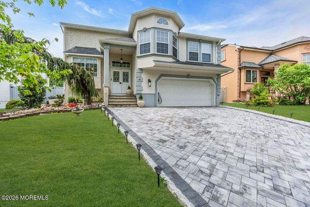 81 Ortley Court, Matawan, NJ 07747