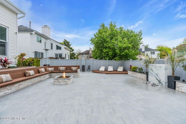 81 Ortley Court, Matawan, NJ 07747