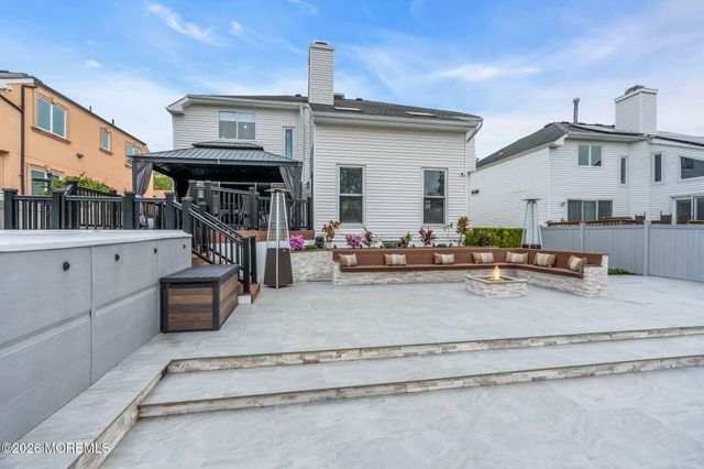 81 Ortley Court, Matawan, NJ 07747