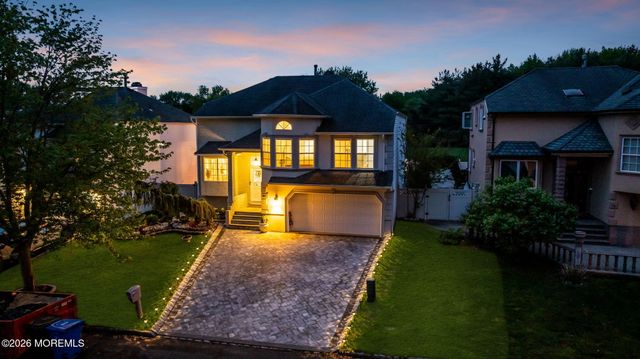 81 Ortley Court, Matawan, NJ 07747