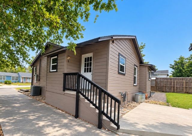 403 Norton Street, Weatherford, TX 76086