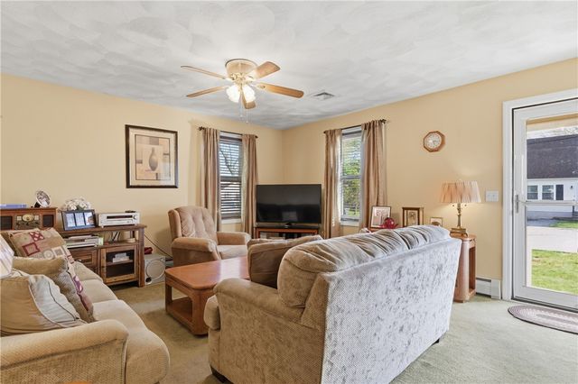 365 Maple Street, Warwick, RI 02888