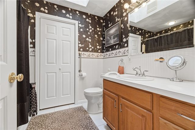365 Maple Street, Warwick, RI 02888