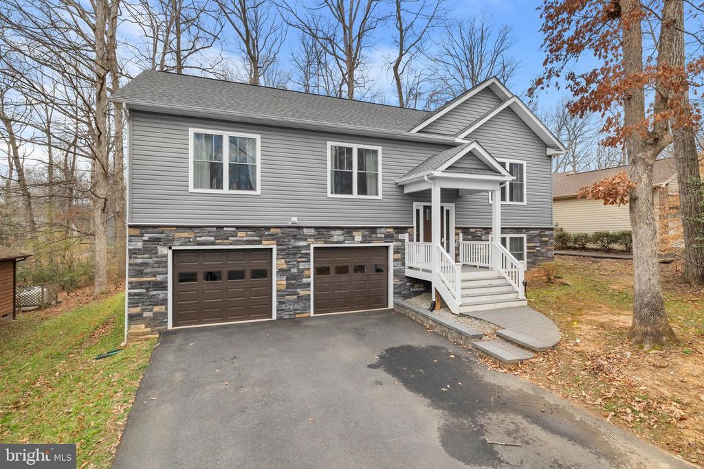 2308 LAKEVIEW PKWY, Locust Grove, VA 22508