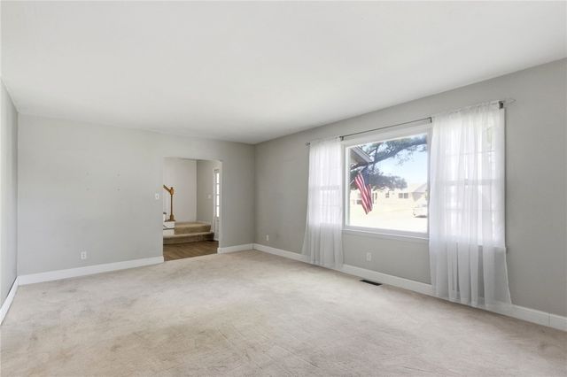 418 Zimmer Drive, Fairborn, OH 45324