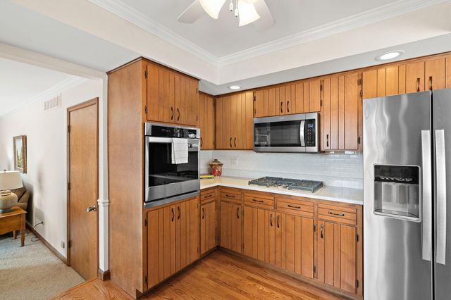 8423 Harrison Avenue, Munster, IN 46321