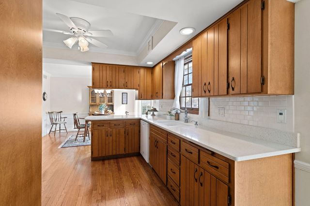 8423 Harrison Avenue, Munster, IN 46321