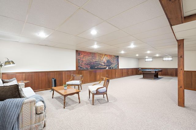 8423 Harrison Avenue, Munster, IN 46321