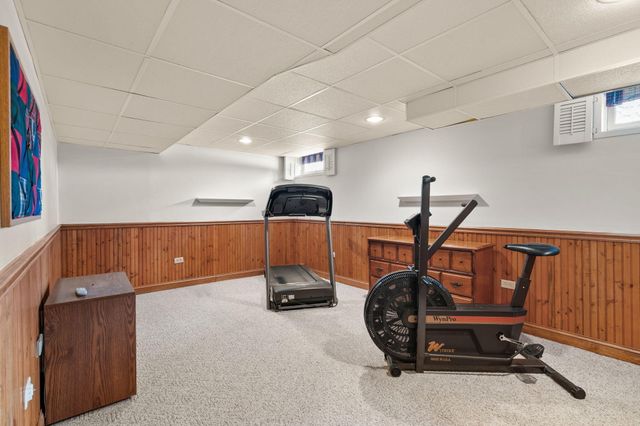 8423 Harrison Avenue, Munster, IN 46321