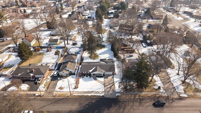 8423 Harrison Avenue, Munster, IN 46321